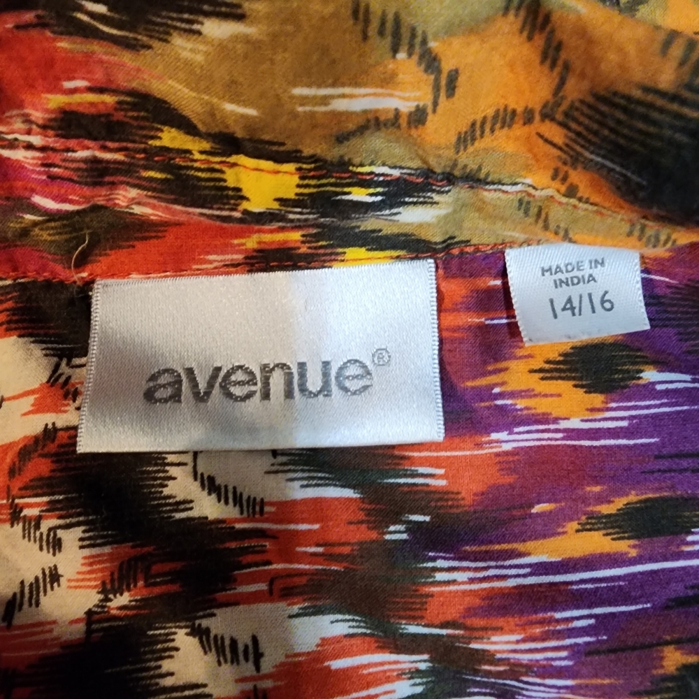 Avenue V Neck Button Down Multi Texture/Stitching… - image 3